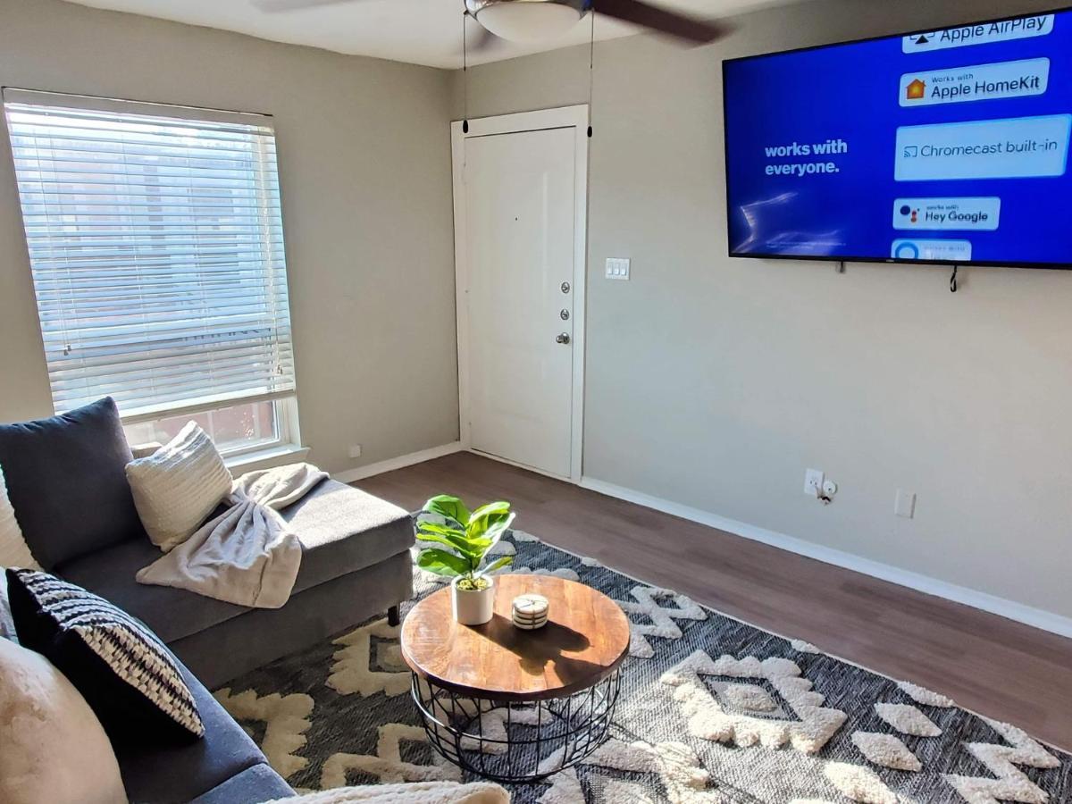 Fashionable Stylish Apartment ヒューストン エクステリア 写真